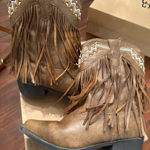 Roper Tan Fringe Kids Boots - Picture 8 of 8